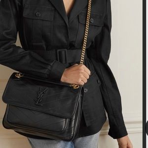 SAINT LAURENT - Niki
Medium Quilted Leather
Shoulder Bag - Black - one